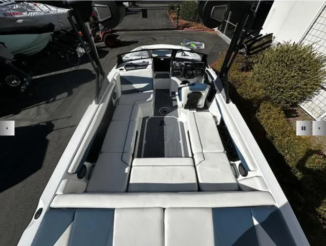 Slide: The Image of Axis Wake Research A225 2025 - 6