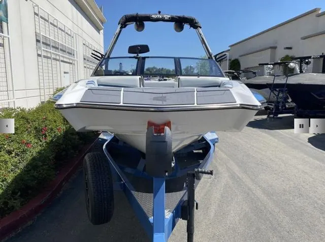 Slide: The Image of Axis Wake Research A20 2025 - 5