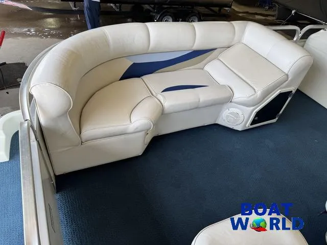 Slide: The Image of Weeres Sundeck 220 Pontoon 2006 - 10