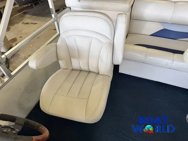 Slide: The Image of Weeres Sundeck 220 Pontoon 2006 - 20