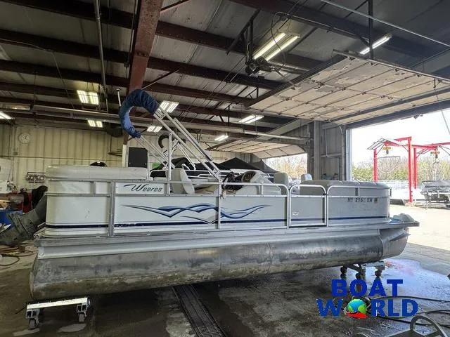 Slide: The Image of Weeres Sundeck 220 Pontoon 2006 - 33