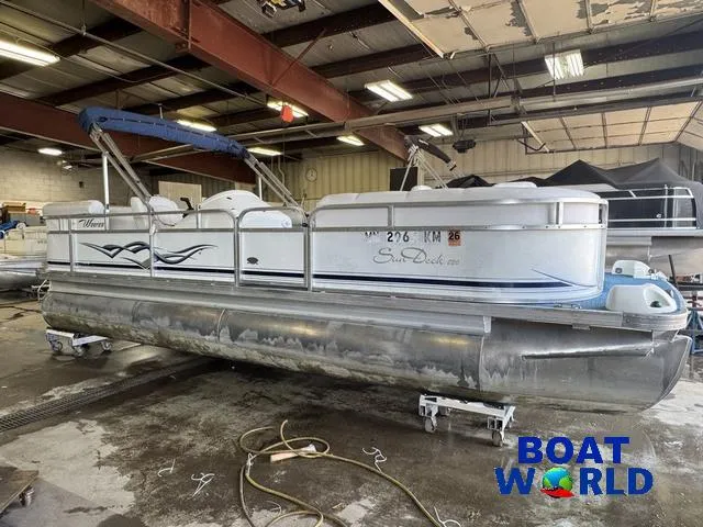 Slide: The Image of Weeres Sundeck 220 Pontoon 2006 - 34