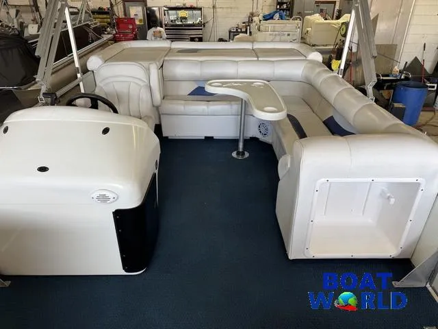 Slide: The Image of Weeres Sundeck 220 Pontoon 2006 - 4