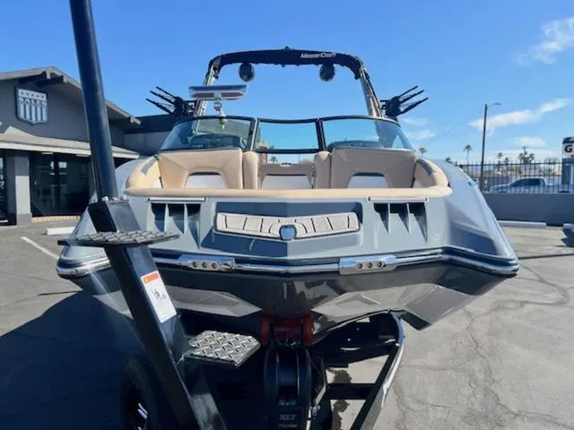 Slide: The Image of MasterCraft XStar 2022 - 12