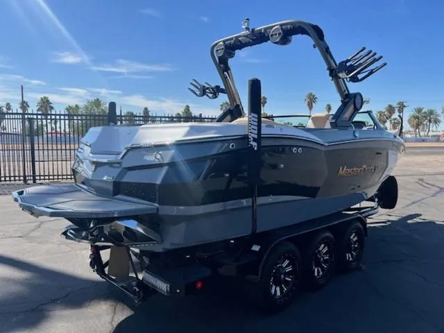 Slide: The Image of MasterCraft XStar 2022 - 15