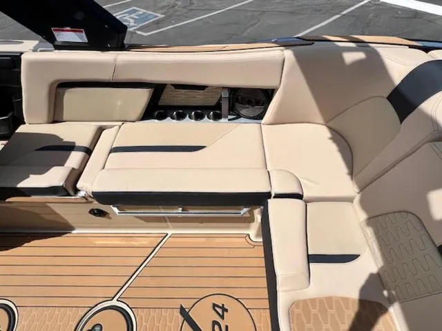 Slide: The Image of MasterCraft X24 2024 - 19