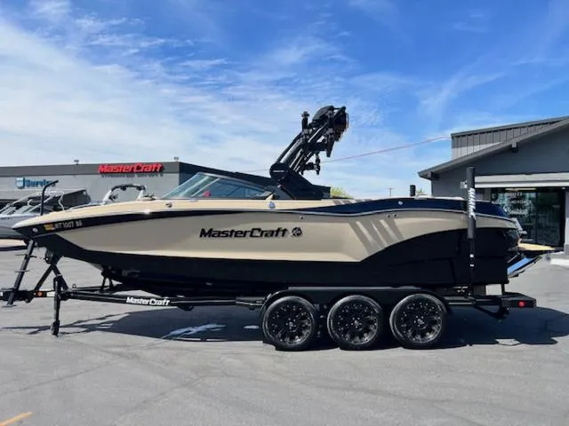 Slide: The Image of MasterCraft X24 2024 - 2