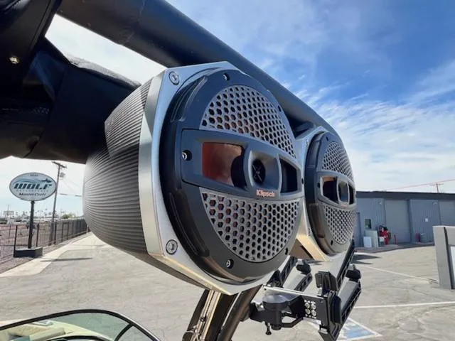 Slide: The Image of MasterCraft X24 2024 - 23