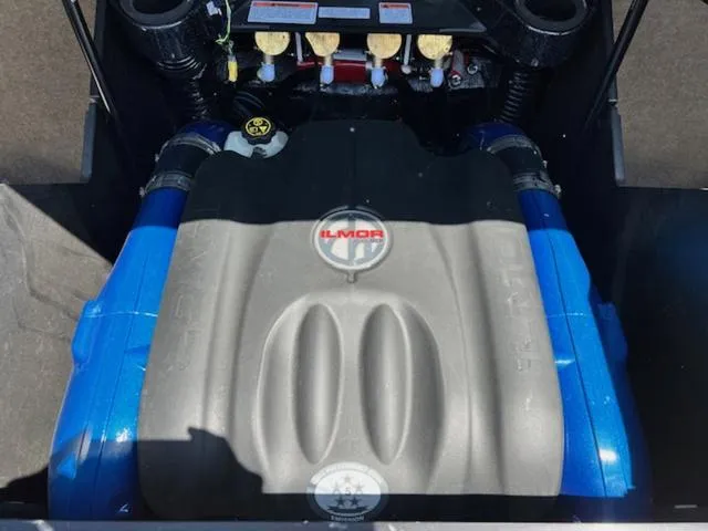 Slide: The Image of MasterCraft X24 2022 - 27