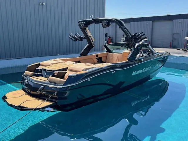 Slide: The Image of MasterCraft X24 2022 - 5
