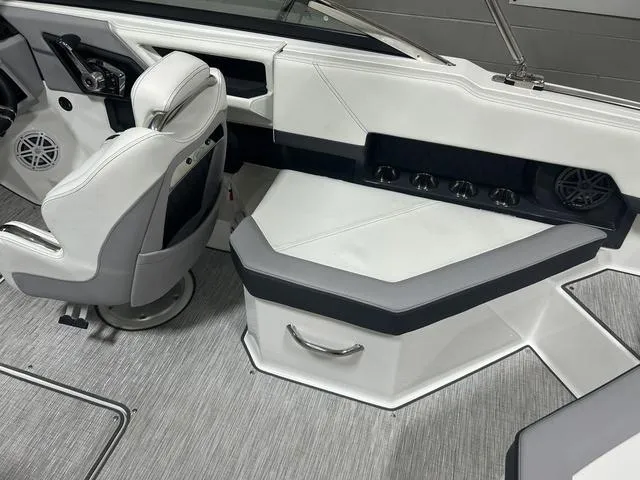 Slide: The Image of Cobalt R4 2024 - 13