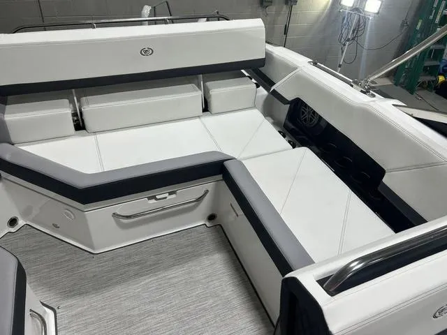 Slide: The Image of Cobalt R4 2024 - 33