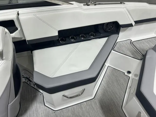 Slide: The Image of Cobalt R4 2024 - 34