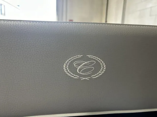 Slide: The Image of Cobalt R8 Surf 2025 - 16