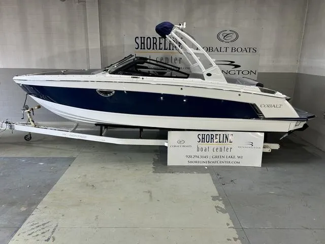 Slide: The Image of Cobalt R8 Surf 2025 - 2