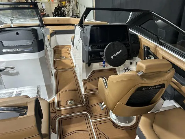 Slide: The Image of Cobalt R6 Surf 2025 - 12