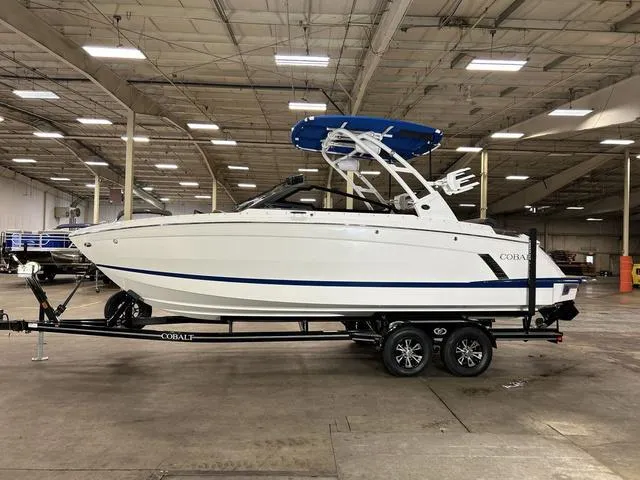 Slide: The Image of Cobalt R6 Surf 2025 - 37