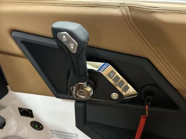 Slide: The Image of Cobalt R6 Surf 2025 - 55