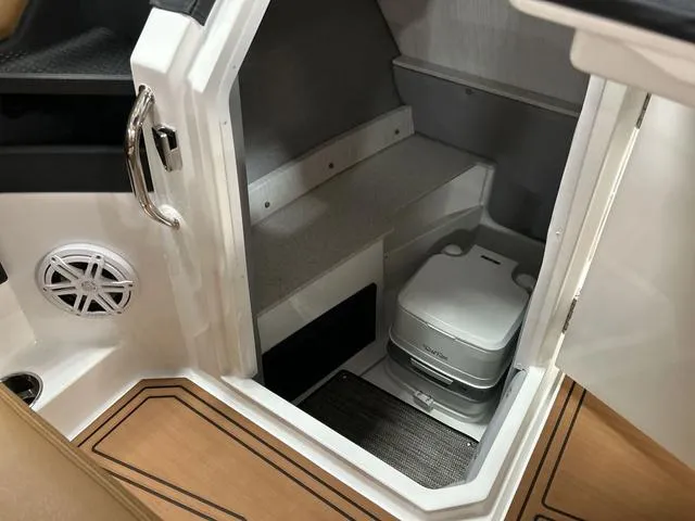 Slide: The Image of Cobalt R6 Surf 2025 - 59