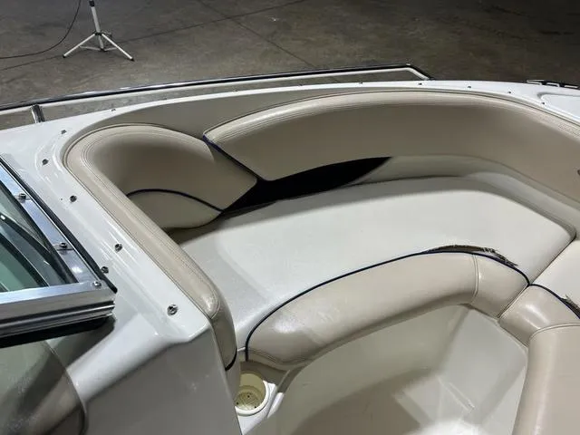 Slide: The Image of Sea Ray 210 BR 1998 - 17