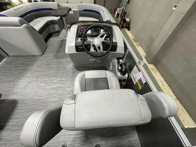 Slide: The Image of Bennington 23 SXSR 2023 - 12