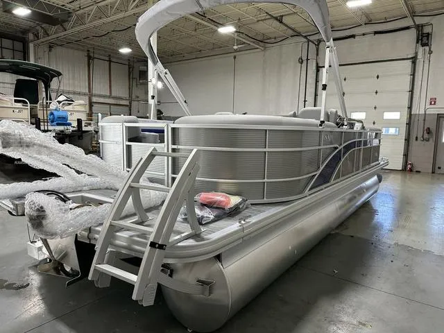 Slide: The Image of Bennington 23 SXSR 2023 - 6