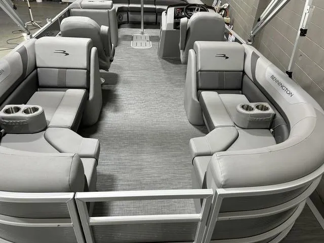 Slide: The Image of Bennington 25 SXSR 2023 - 10