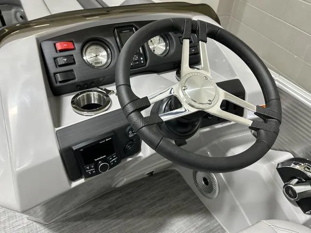 Slide: The Image of Bennington 25 SXSR 2023 - 15