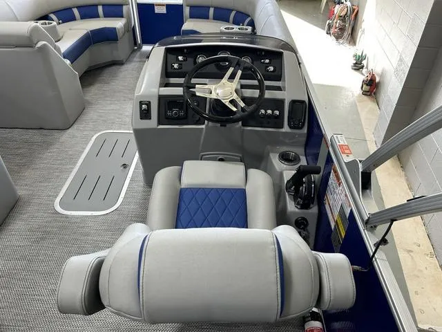 Slide: The Image of Bennington 22 LSB 2024 - 12