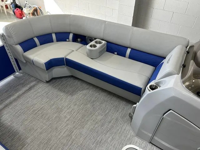 Slide: The Image of Bennington 22 LSB 2024 - 21