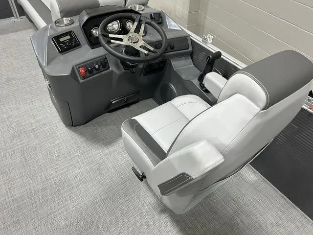 Slide: The Image of Bennington 20 SVL 2024 - 11