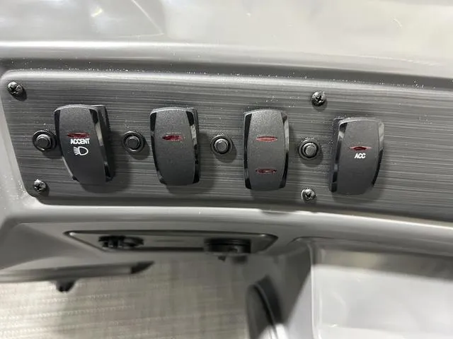 Slide: The Image of Bennington 20 SVL 2024 - 17