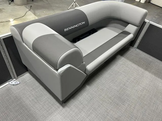 Slide: The Image of Bennington 20 SVL 2024 - 22