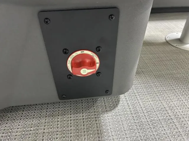 Slide: The Image of Bennington 20 SVL 2024 - 9