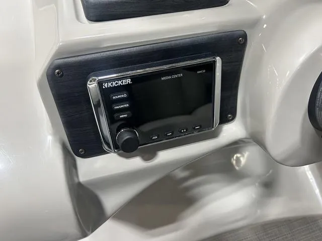 Slide: The Image of Kicker media center on 2018 Sylvan 8522 Party Fish boat dashboard. - 13