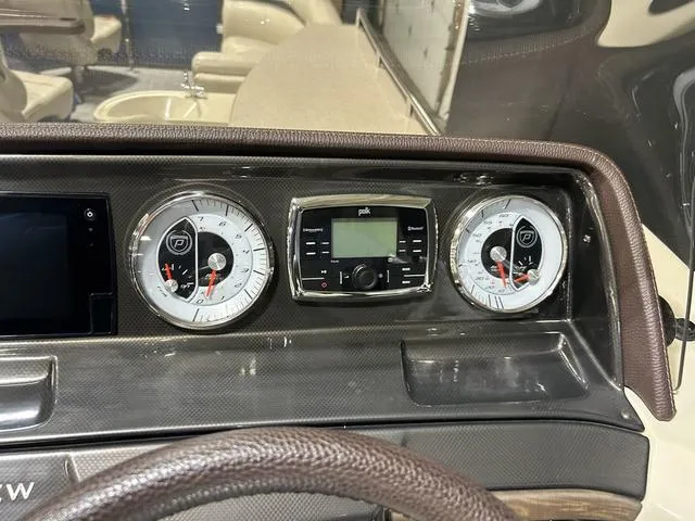 Slide: The Image of Premier Grand View 260 2016 - 15