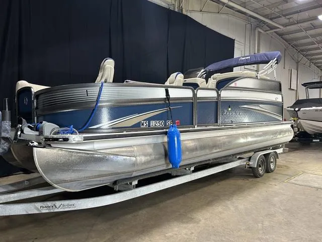 Slide: The Image of Premier Grand View 260 2016 - 3