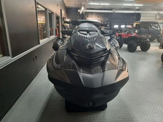 Slide: The Image of Sea-Doo GTR 230 2025 - 8