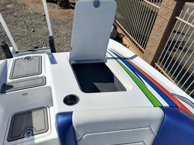 Slide: The Image of Advantage X-Flight 27 (600 HP!) 2022 - 25