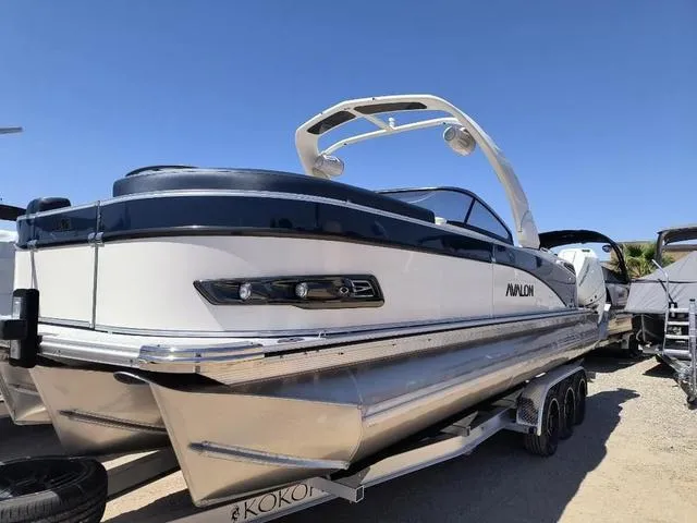 Slide: The Image of Avalon Excalibur LTD SS Quad Lounge Windshield 25 FT 2025 - 3