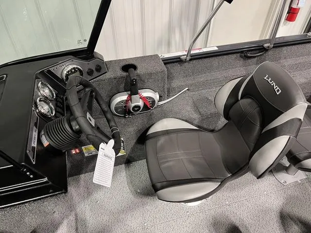 Slide: The Image of Lund 1650 Rebel XL Sport 2025 - 13