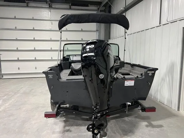 Slide: The Image of Lund 1650 Rebel XL Sport 2025 - 4