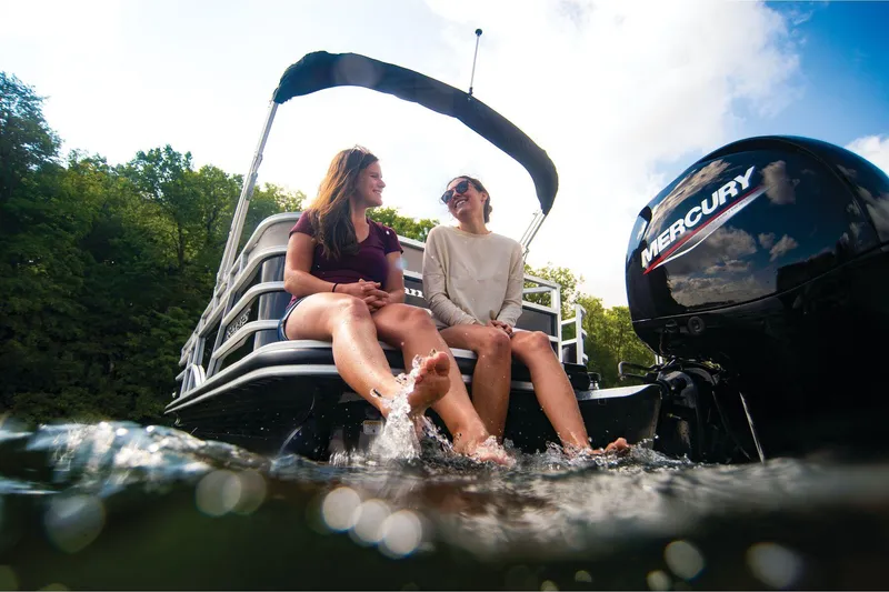 Slide: The Image of Ranger Reata 220C 2025 - 60