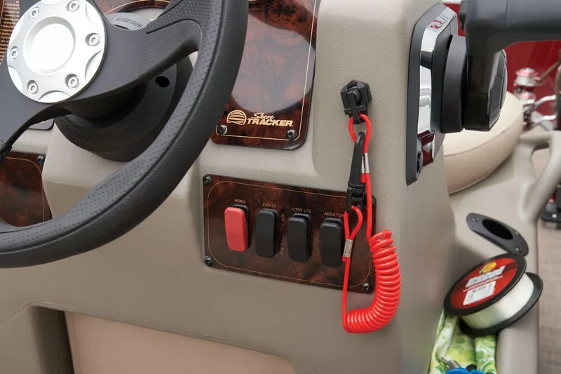 Slide: The Image of Manufacturer Provided Image: Sun Tracker Bass Buggy 16 XL Select - 42