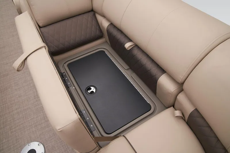 Slide: The Image of Sun Tracker Party Barge 22 DLX 2025 - 45