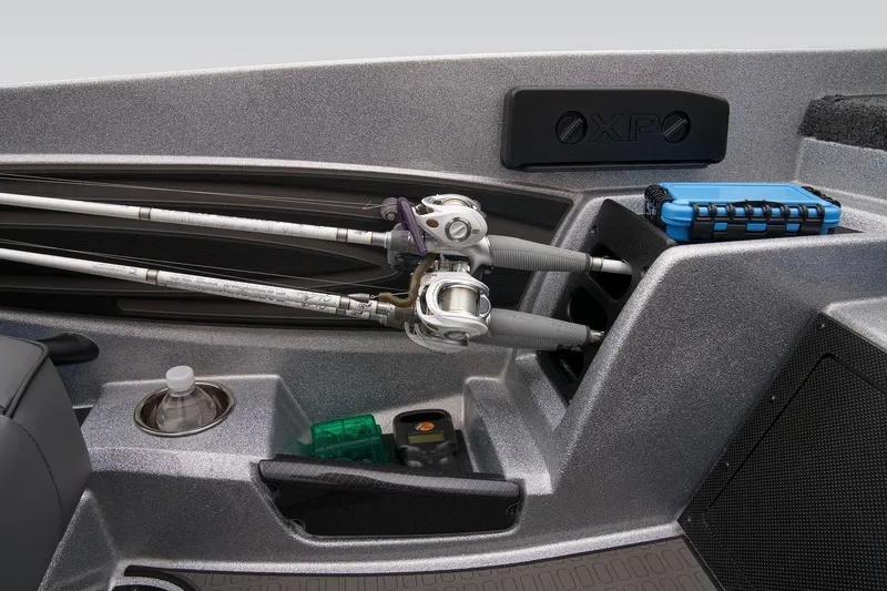 Slide: The Image of Triton 21XP Patriot 2025 - 63