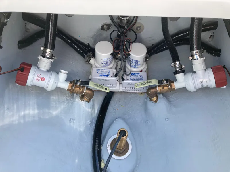 Slide: The Image of Bluewater II25T 2025 model water filtration system with connected hoses and valves. - 29