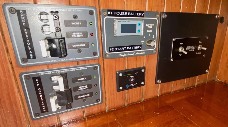 Slide: The Image of Kadey-Krogen Manatee 36 1989 - 63