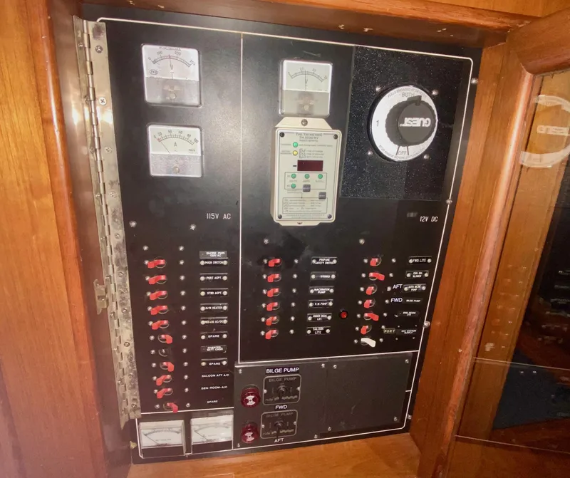 Slide: The Image of Kadey-Krogen Manatee 36 1989 - 64