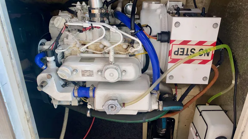 Slide: The Image of Kadey-Krogen Manatee 36 1989 - 73